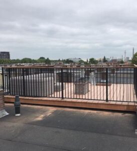 CT hekwerk dakterras laten inrichten