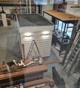 Montage dakterras in eigen fabriek