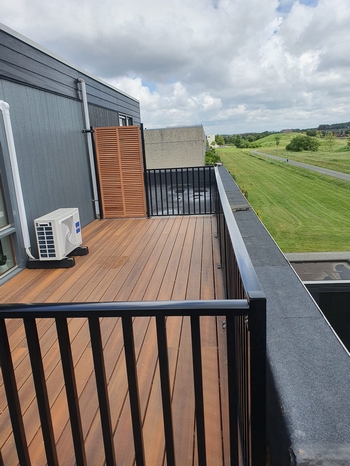 vierkante spijlbalustrade