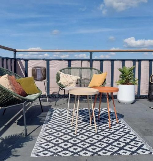 Meubels op het dakterras laten plaatsen