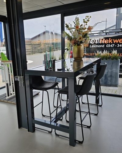 Showroom hekwerk en dakterras